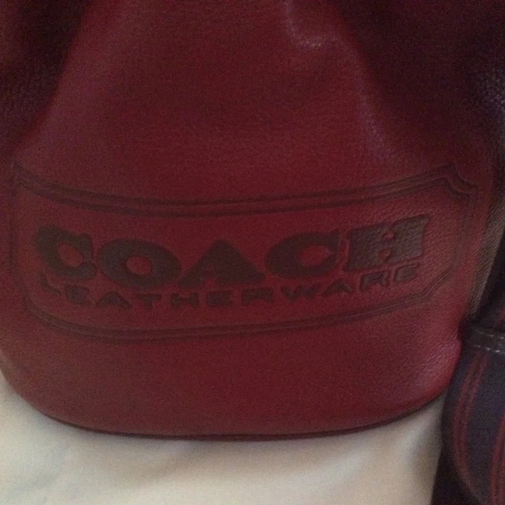 Handbag - Picture 3 of 7